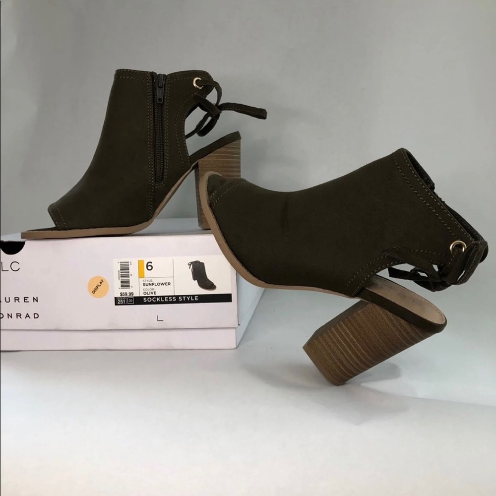 Booties - Picture 4 of 7